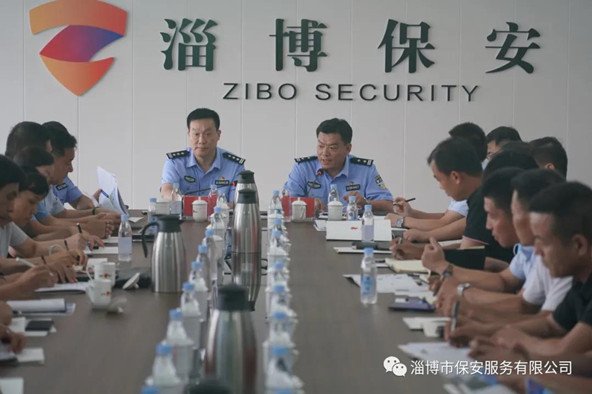 治安支队三大队大队长李春江发言.jpg 治安支队三大队大队长李春江发言.jpg